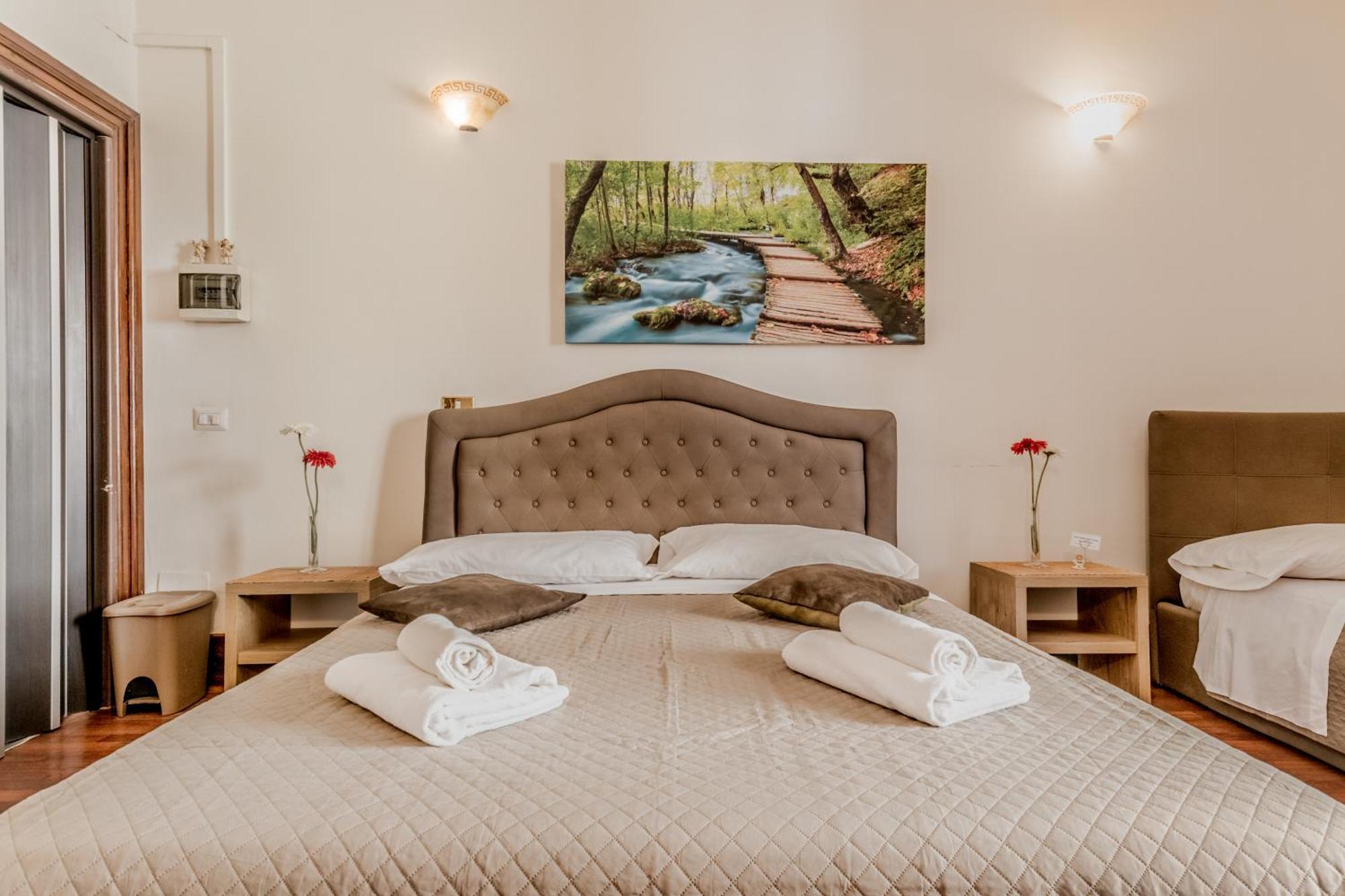 Ariana Luxury Guest House Rome Exterior photo