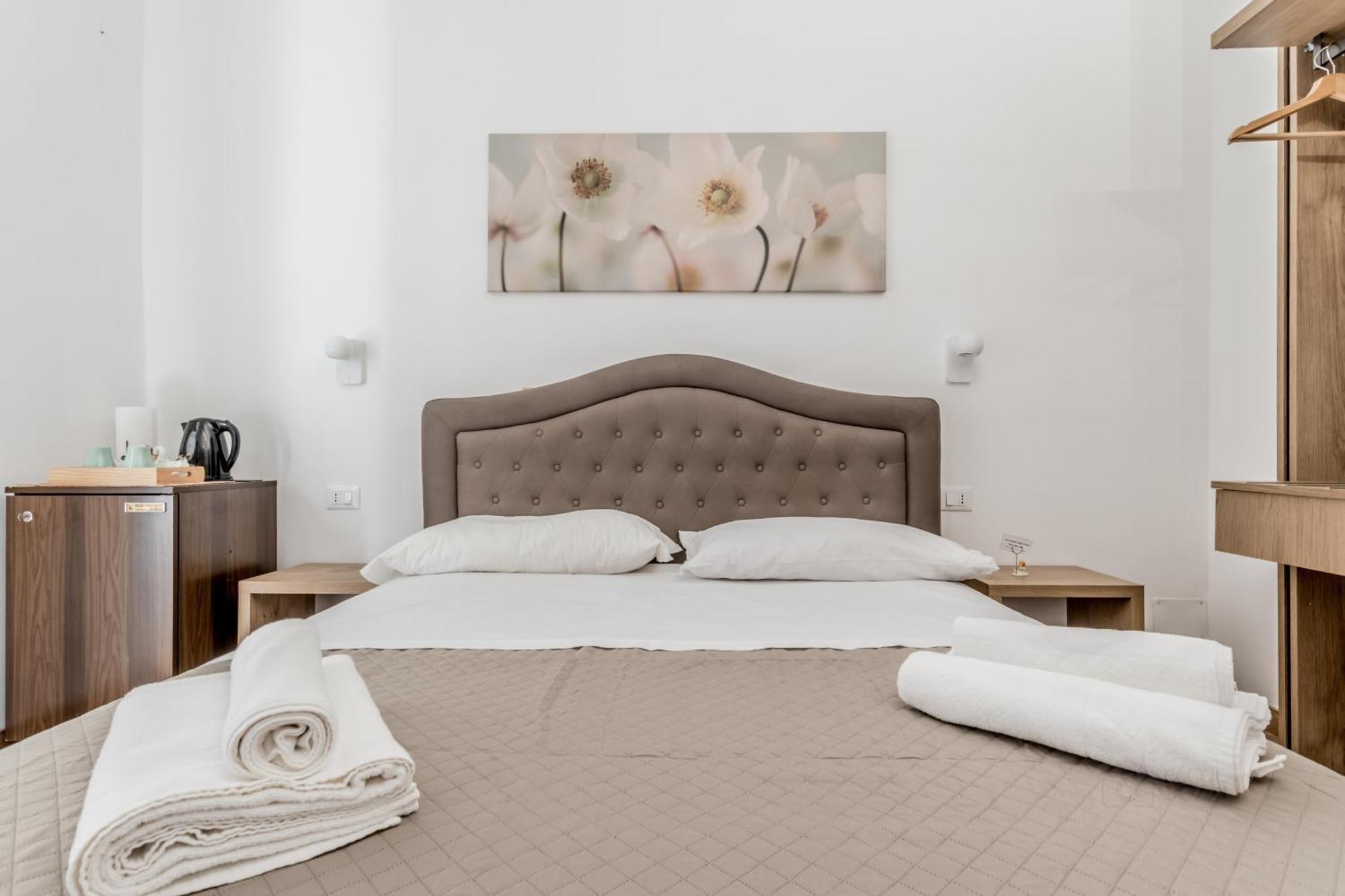 Ariana Luxury Guest House Rome Exterior photo