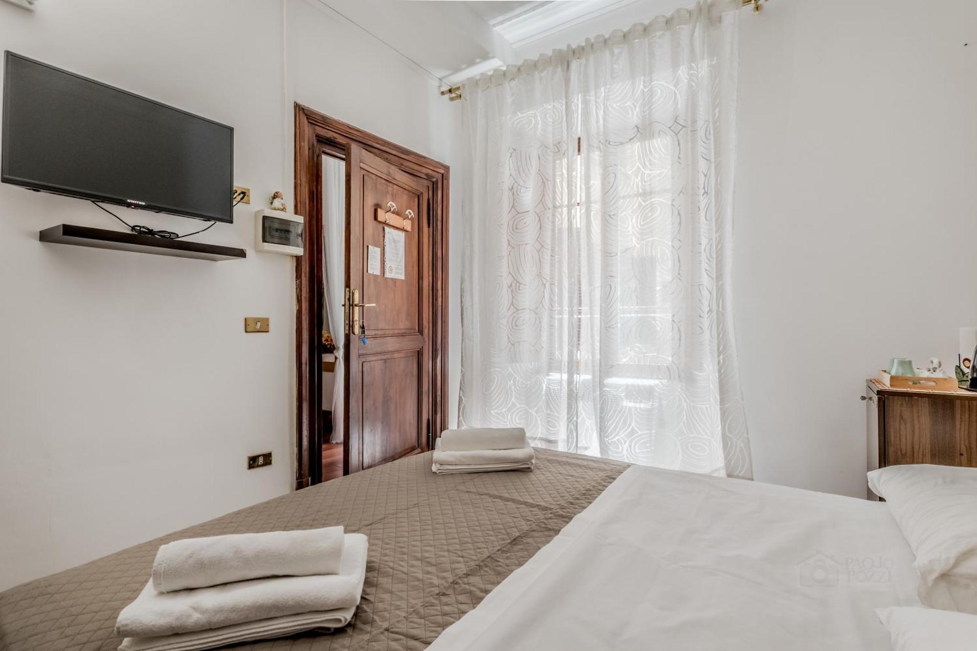 Ariana Luxury Guest House Rome Exterior photo