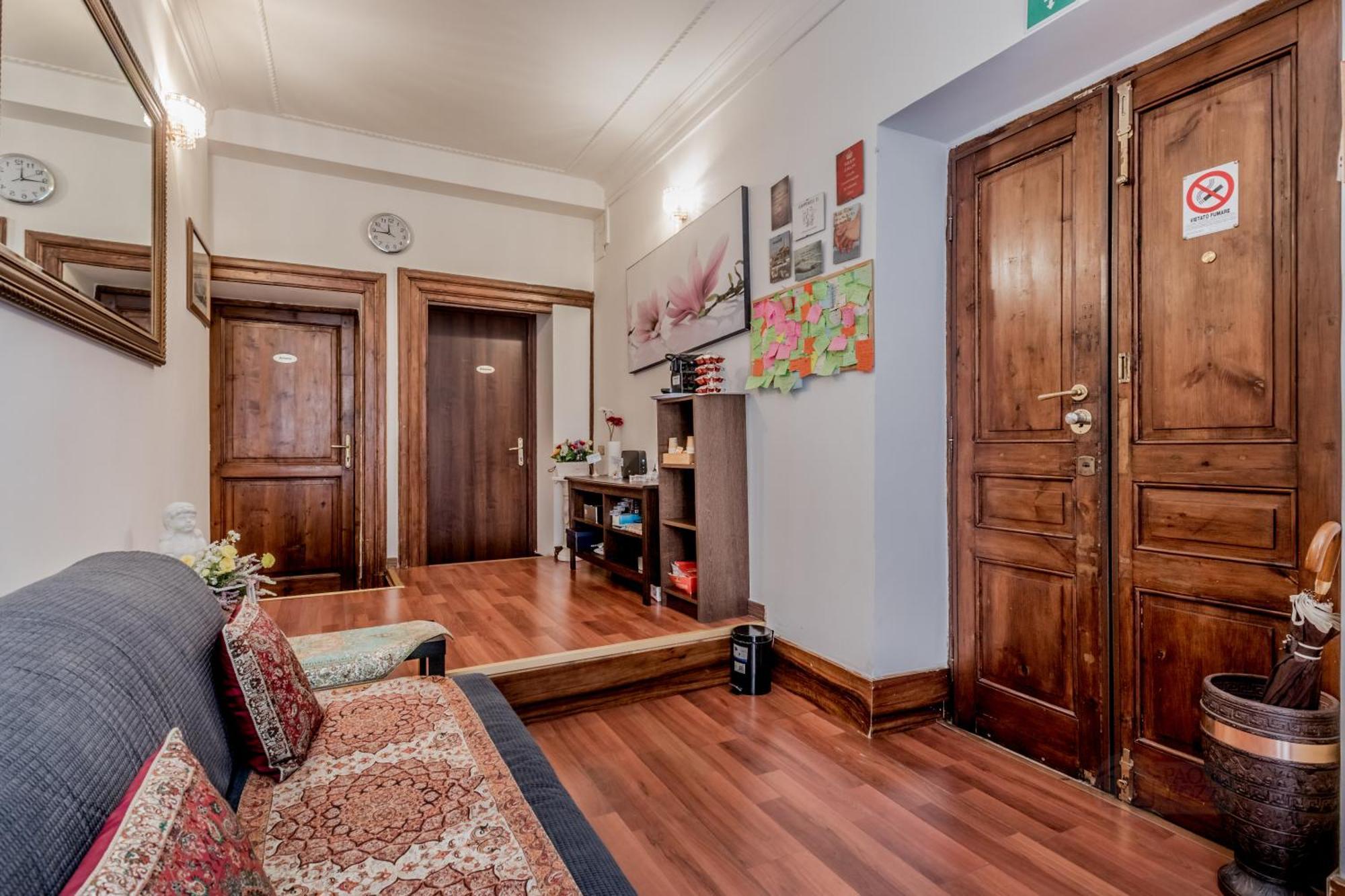 Ariana Luxury Guest House Rome Exterior photo
